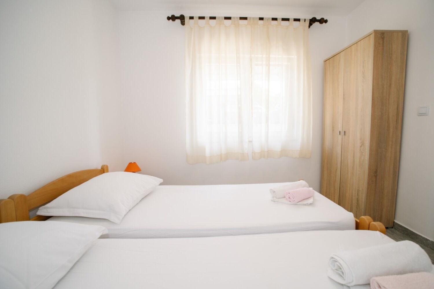 Apartments Petri - Close To The Sea Tisno Buitenkant foto